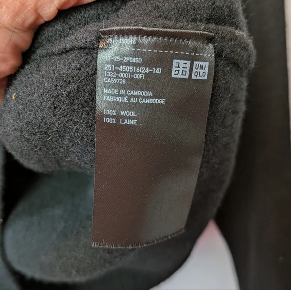 UNIQLO Black Crewneck Women Size XS 100% Wool Long Sleeve - Picture 5 of 9